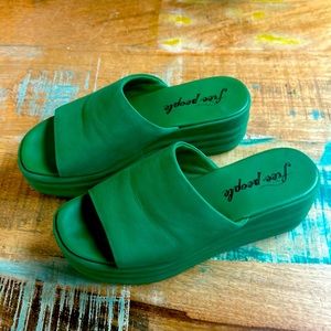 Green free people platform sandals